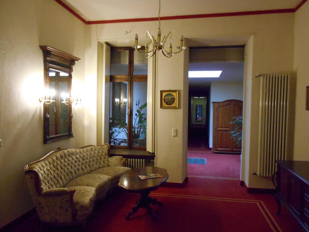 Hotel Posthof Sankt Wendel Exterior photo
